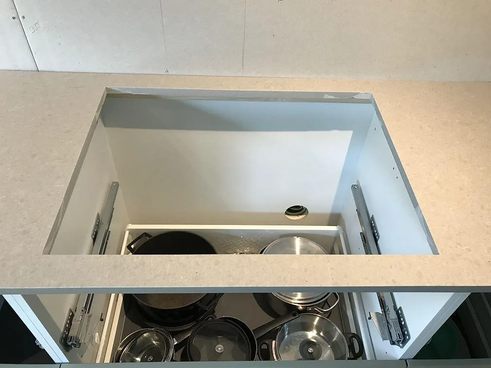 Køkkenbordplade i Technistone Noble Concrete Grey, Tygelsjö – billede 6