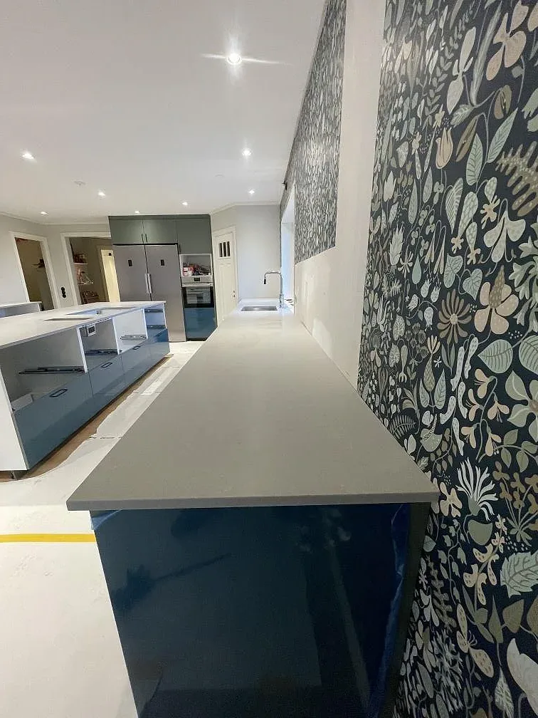 Køkkenbordplade i Technistone Noble Concrete Grey, Värnamo – billede 7