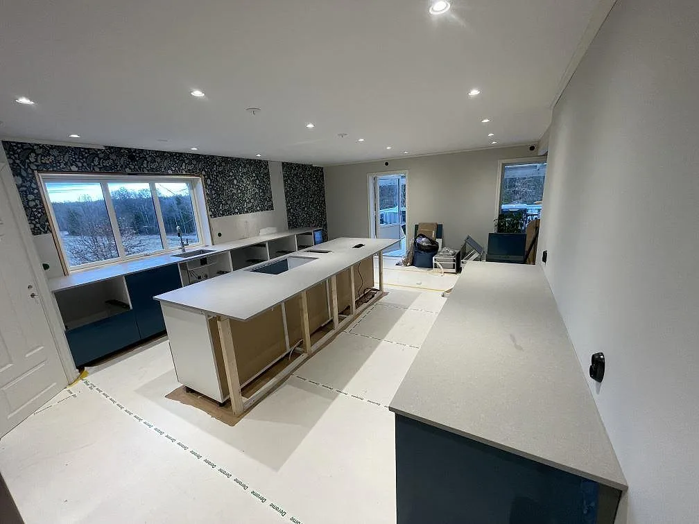 Køkkenbordplade i Technistone Noble Concrete Grey, Värnamo – billede 2