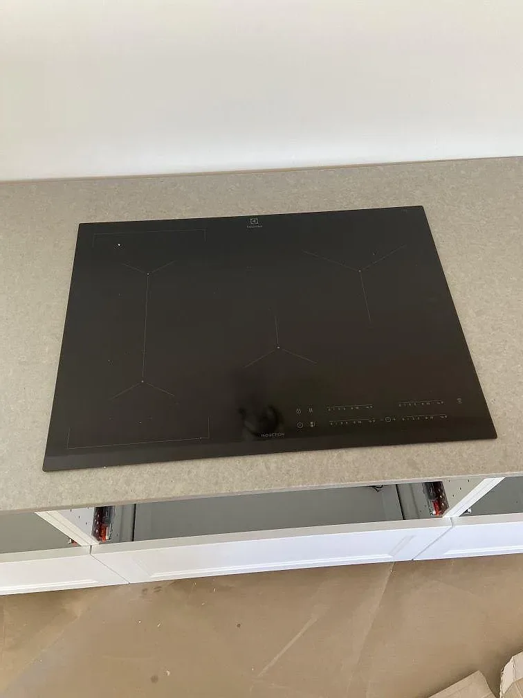 Køkkenbordplade i Technistone Noble Concrete Grey, Vellinge – billede 4
