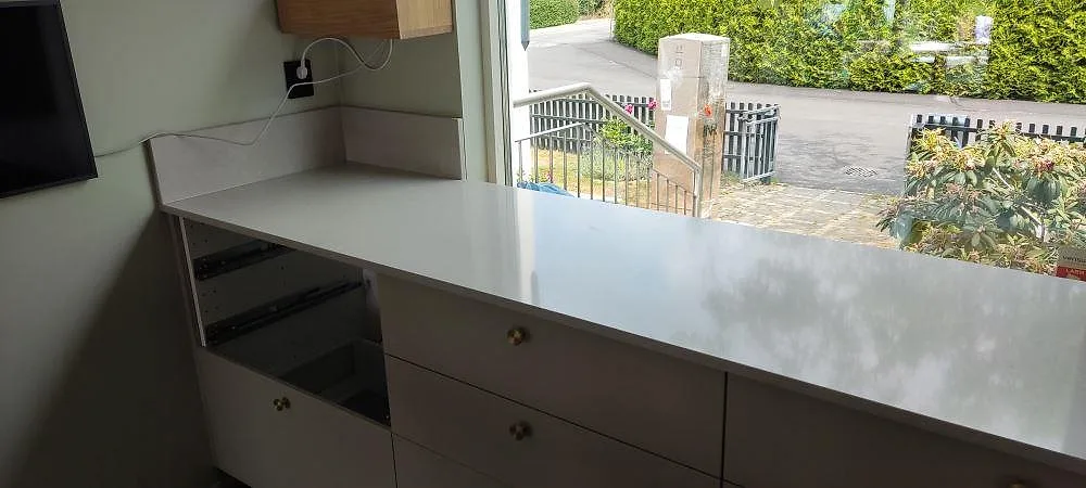 Køkkenbordplade i Technistone Noble Ivory White, Bjärred – billede 2