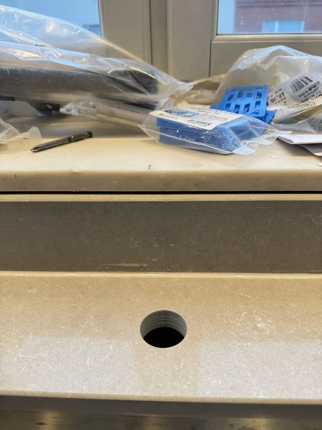 Køkkenbordplade i Technistone Noble Ivory White, Göteborg – billede 6