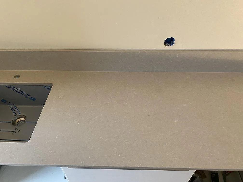 Køkkenbordplade i Technistone Noble Ivory White, Helsingborg – billede 4