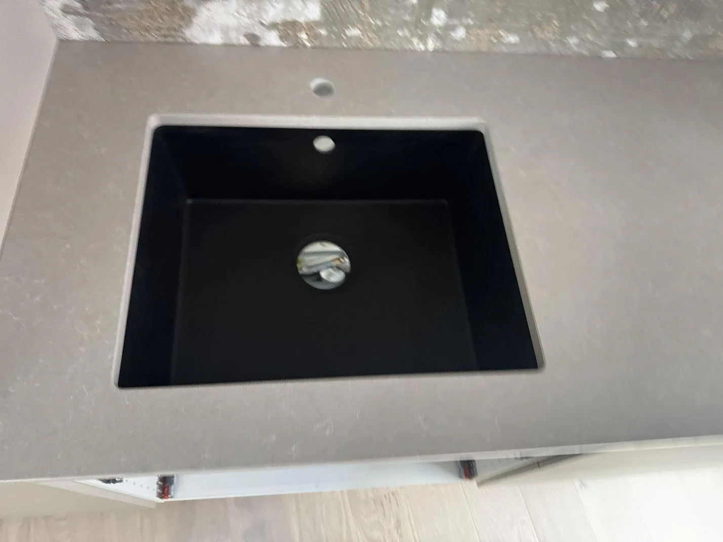 Køkkenbordplade i Technistone Noble Ivory White, Helsingborg – billede 8