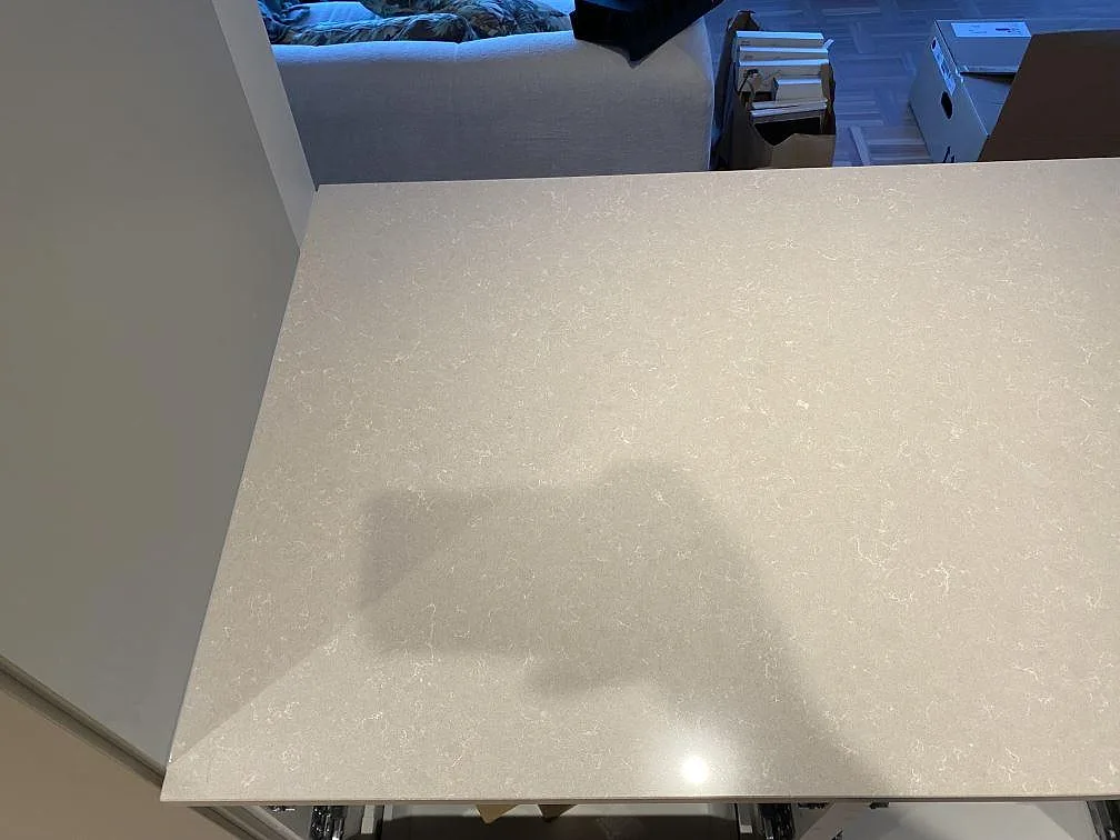 Køkkenbordplade i Technistone Noble Ivory White, Jönköping – billede 5