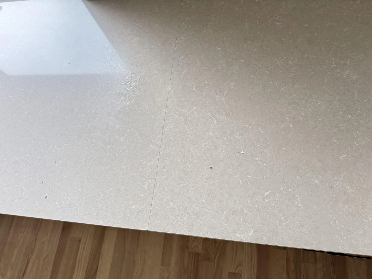 Køkkenbordplade i Technistone Noble Ivory White, Löddeköpinge – billede 8