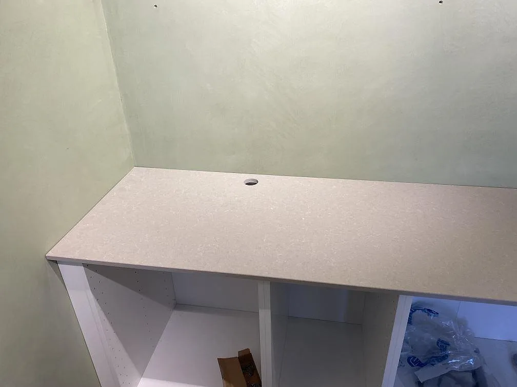 Køkkenbordplade i Technistone Noble Ivory White, Lomma – billede 4