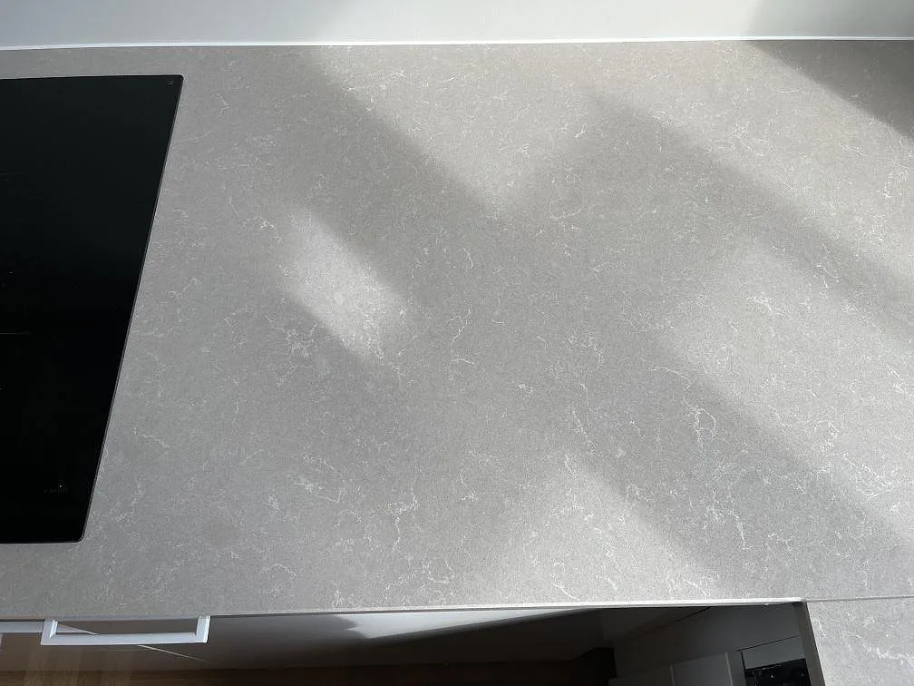 Køkkenbordplade i Technistone Noble Ivory White, Malmö – billede 7