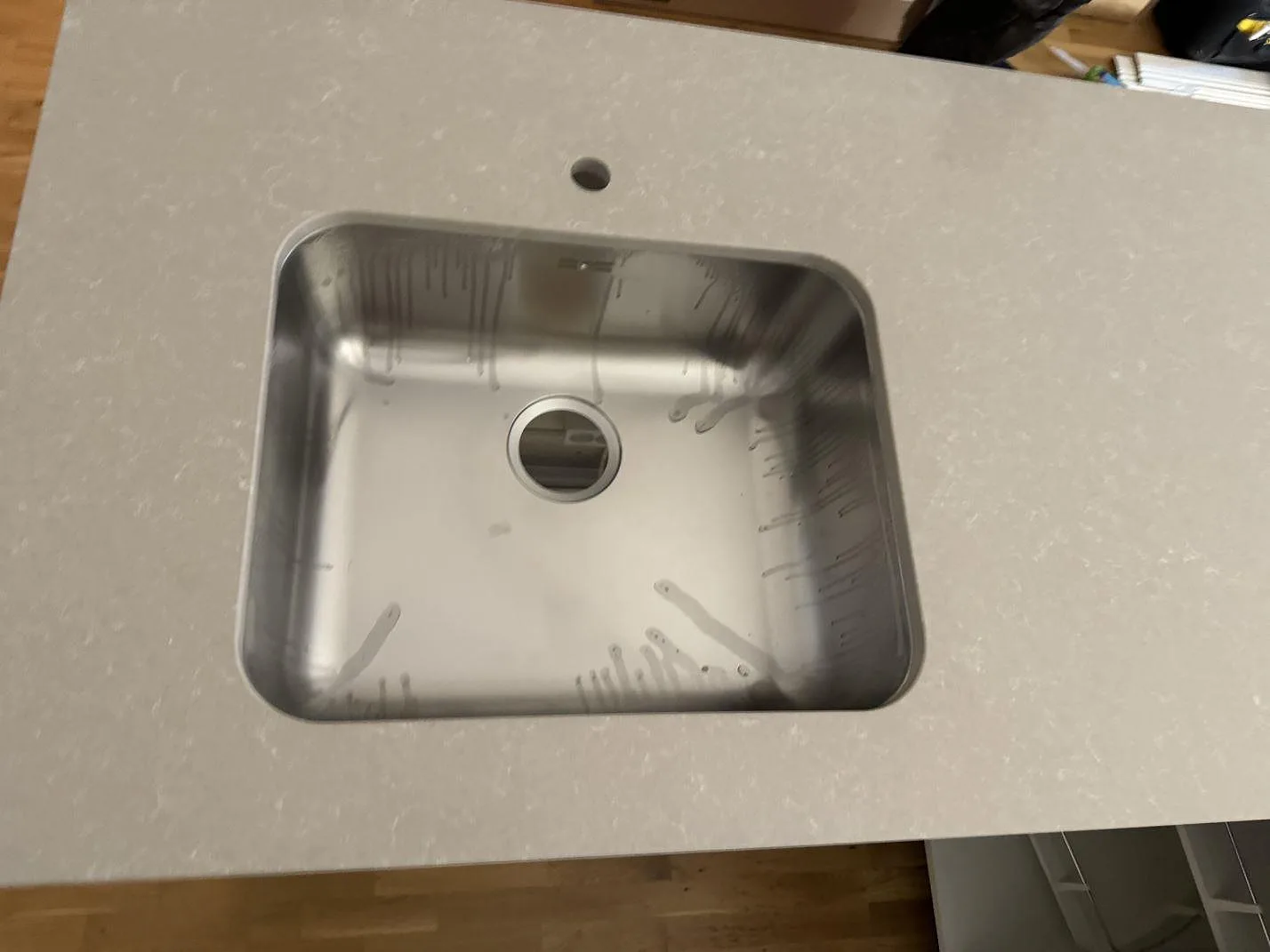 Køkkenbordplade i Technistone Noble Ivory White, Malmö – billede 5