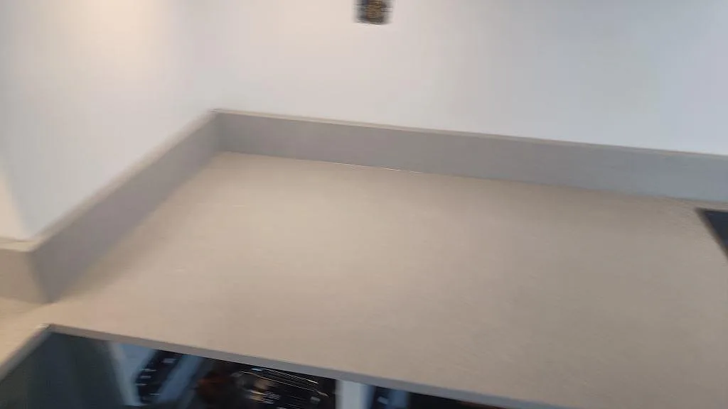 Køkkenbordplade i Technistone Noble Ivory White, Malmö – billede 7