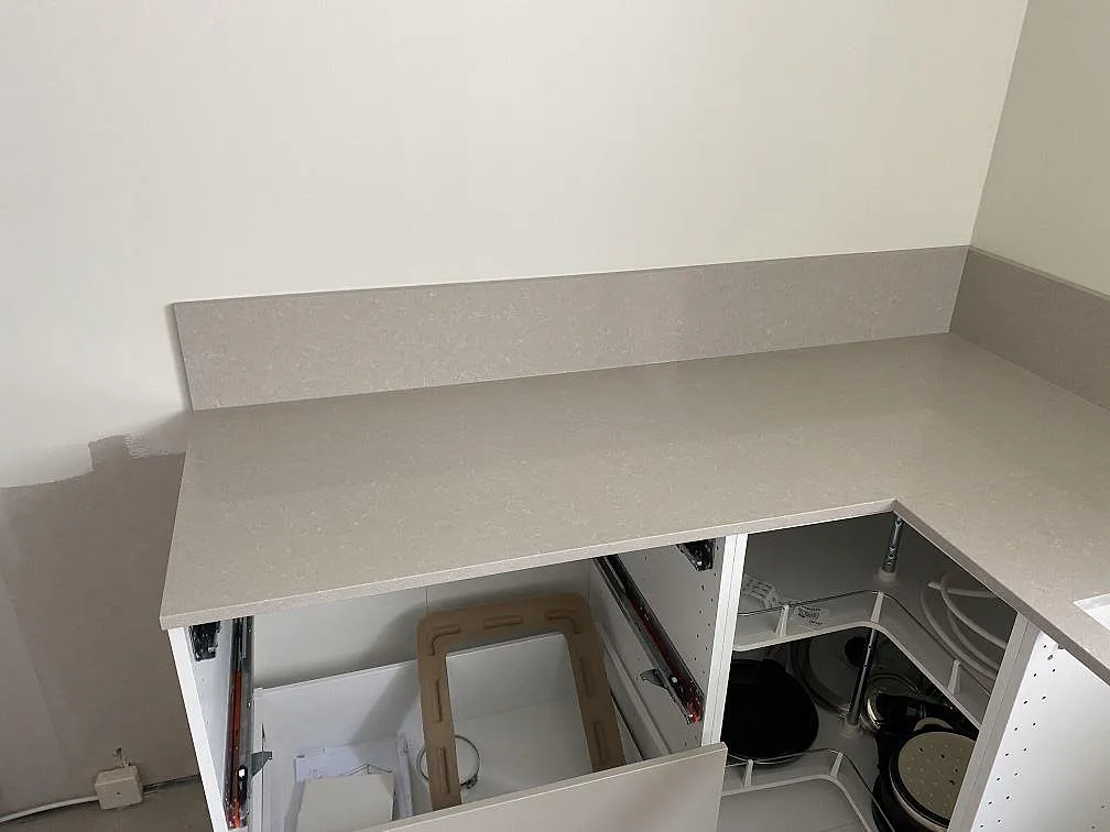 Køkkenbordplade i Technistone Noble Ivory White, Malmö – billede 6