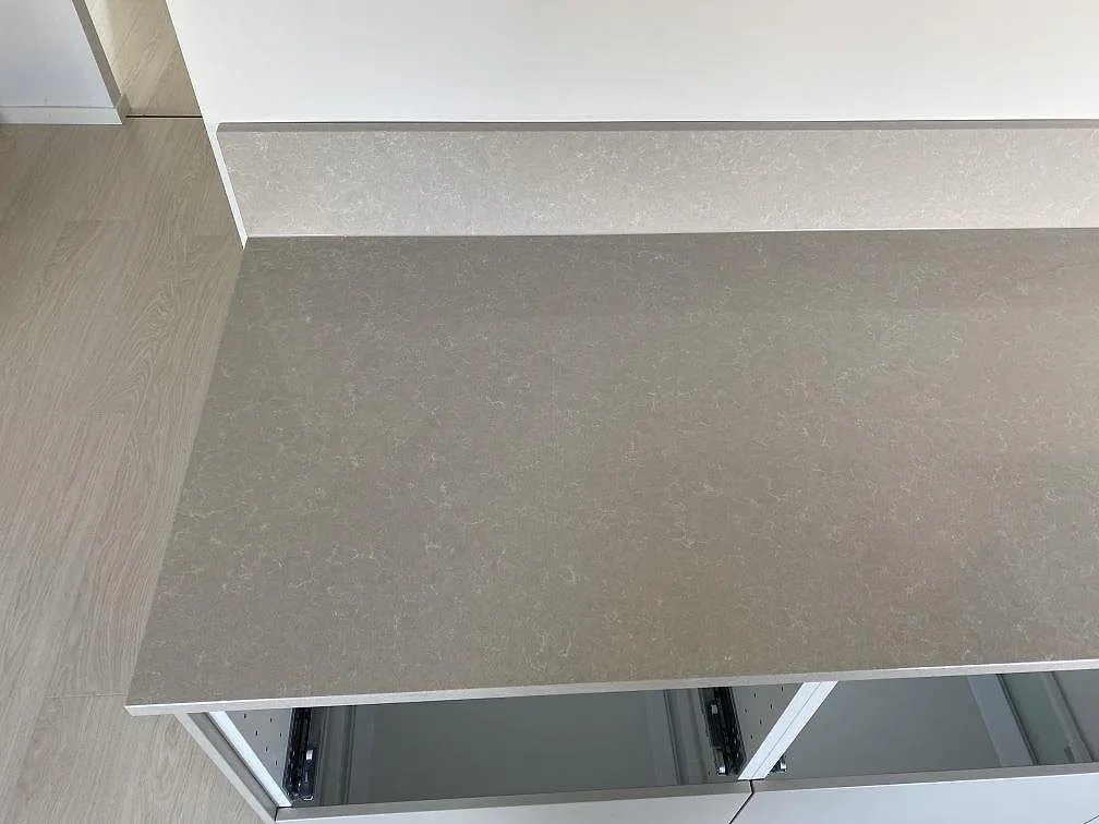 Køkkenbordplade i Technistone Noble Ivory White, Malmö – billede 5