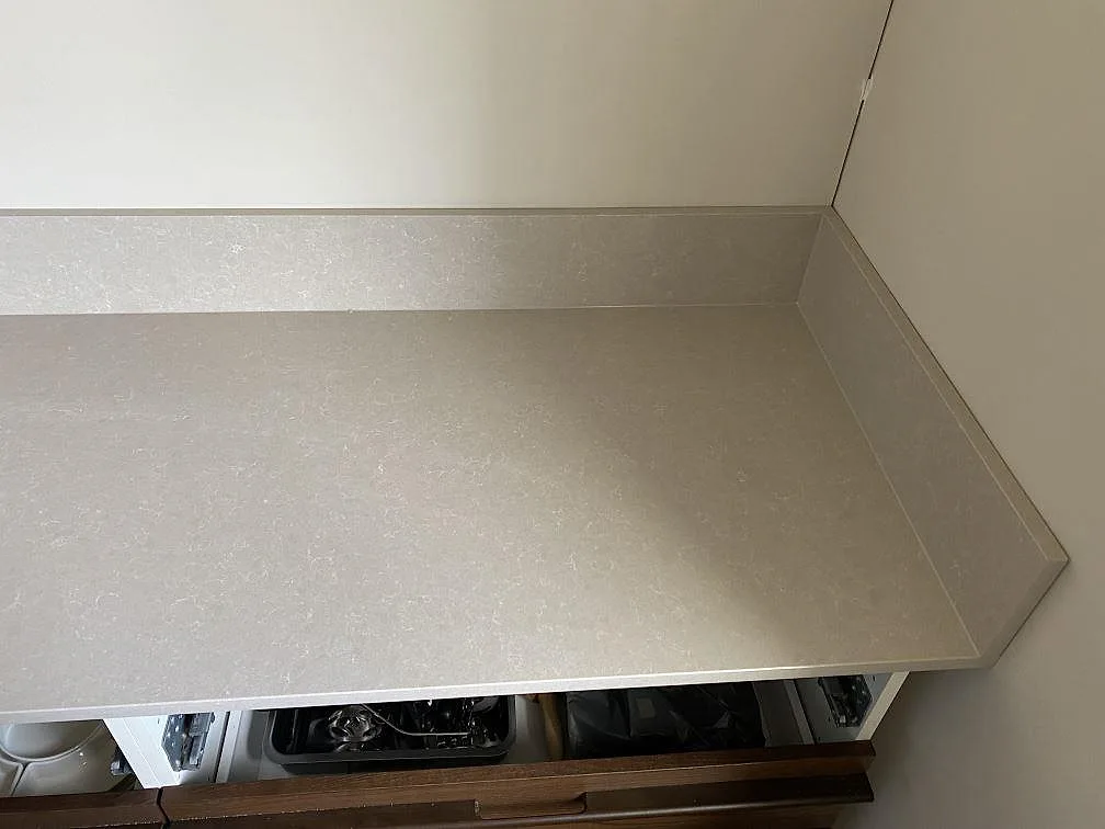 Køkkenbordplade i Technistone Noble Ivory White, Malmö – billede 7
