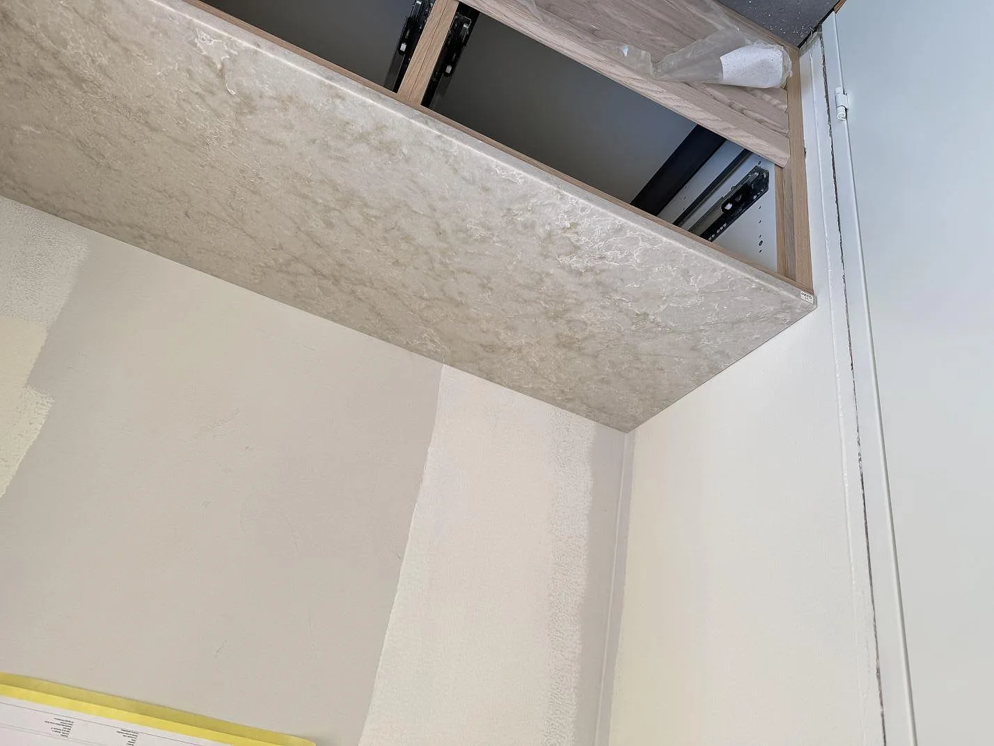Bordplade i Technistone Noble Ivory White, Malmö – billede 3