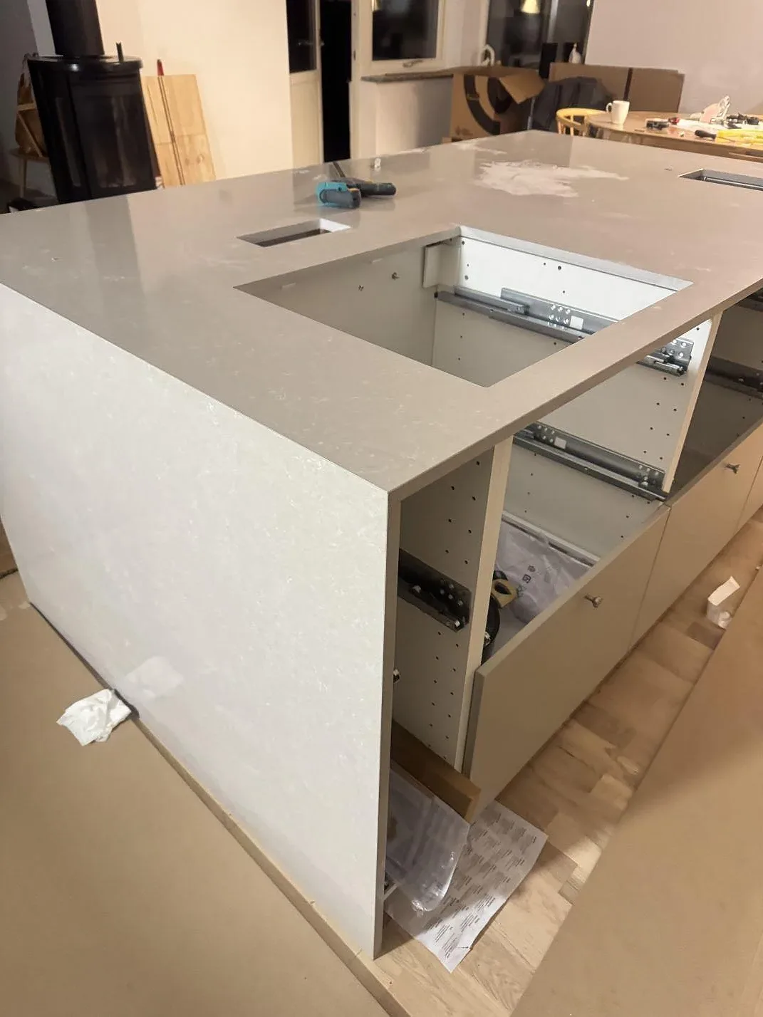 Køkkenbordplade i Technistone Noble Ivory White, Malmö – billede 5