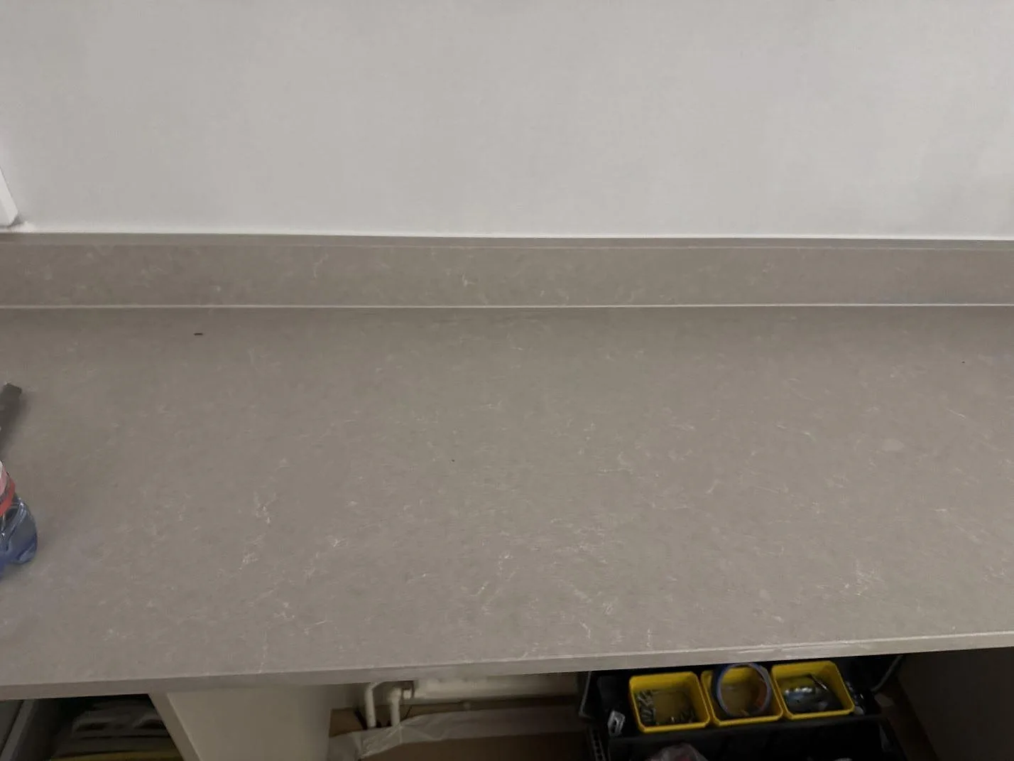 Køkkenbordplade i Technistone Noble Ivory White, Ronneby – billede 8