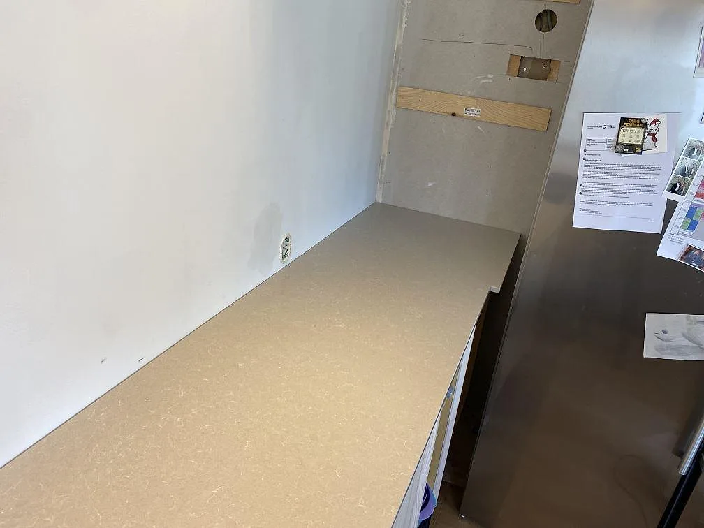 Køkkenbordplade i Technistone Noble Ivory White, Västra Frölunda – billede 5
