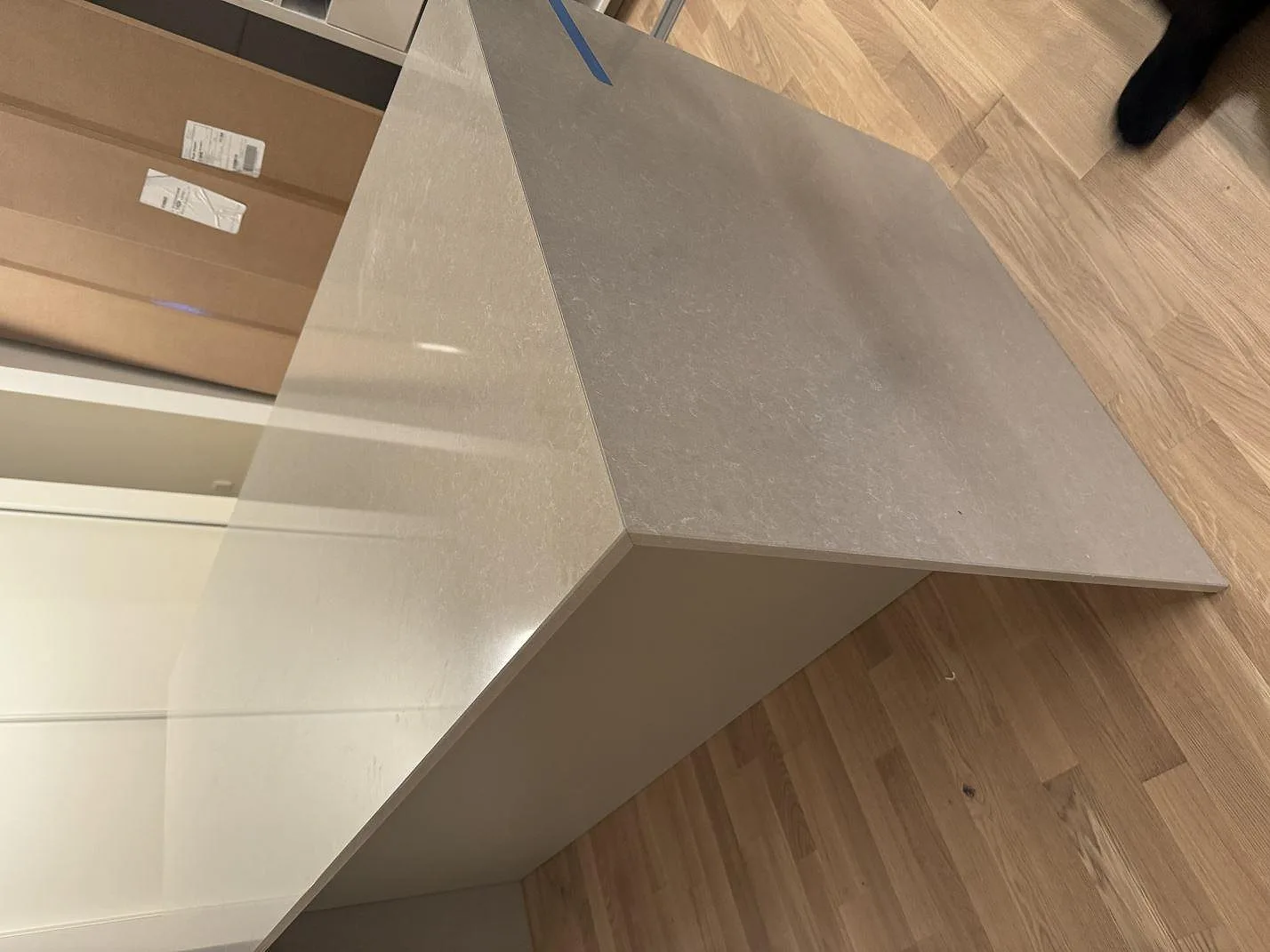 Køkkenbordplade i Technistone Noble Ivory White, Vintrie – billede 7