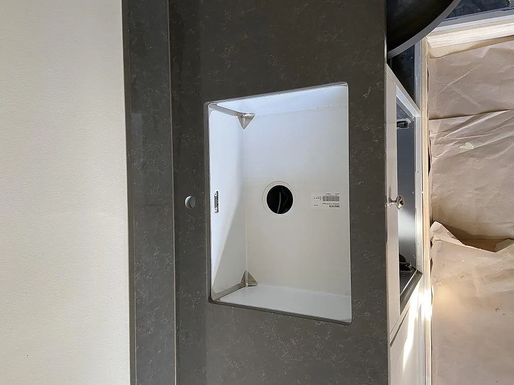 Køkkenbordplade i Technistone Noble Pietra Grey, Göteborg – billede 5
