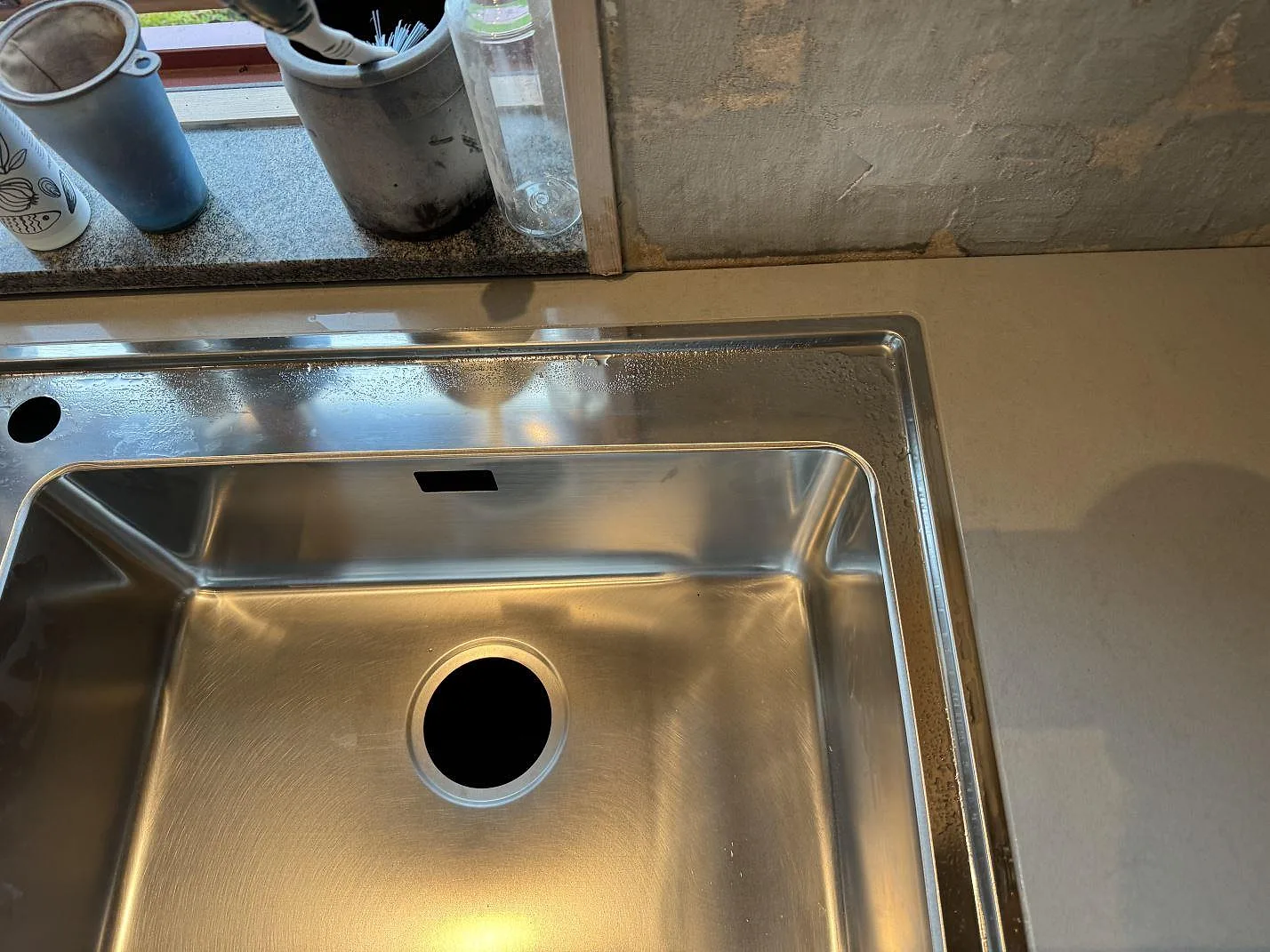 Køkkenbordplade i Technistone Noble Portland Grey, Ellös – billede 7