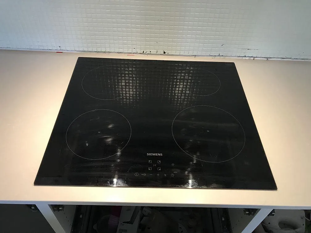 Køkkenbordplade i Technistone Noble Pro Frost, Limhamn – billede 4