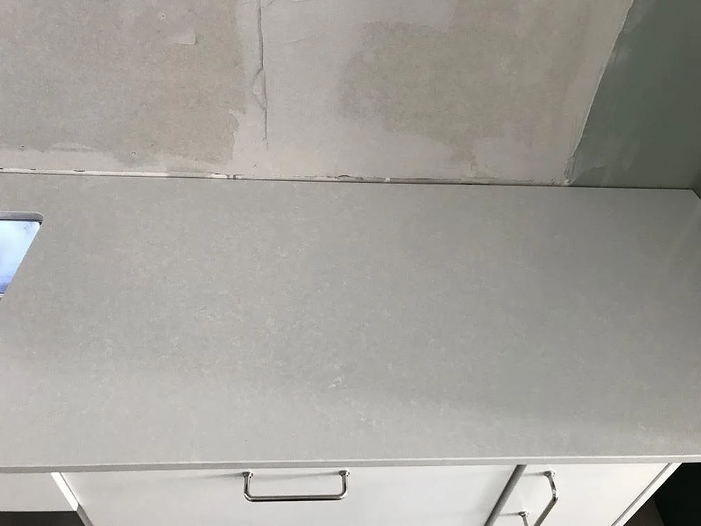 Køkkenbordplade i Technistone Noble Pro Frost, Limhamn – billede 7