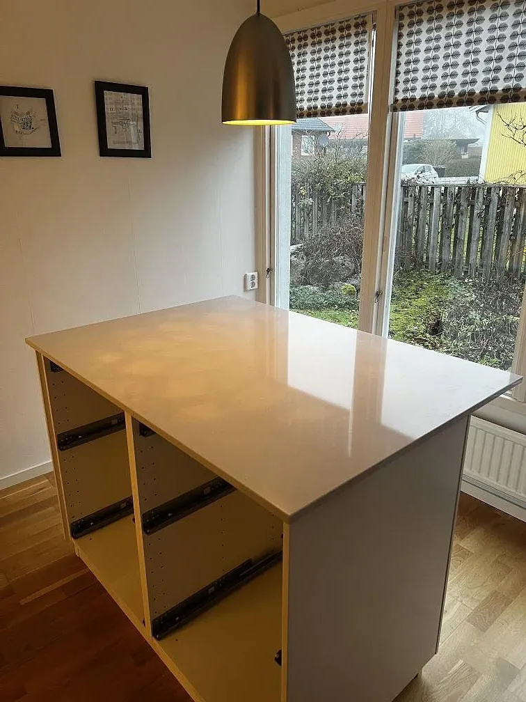 Køkkenbordplade i Technistone Noble Pro Frost, Växjö – billede 2