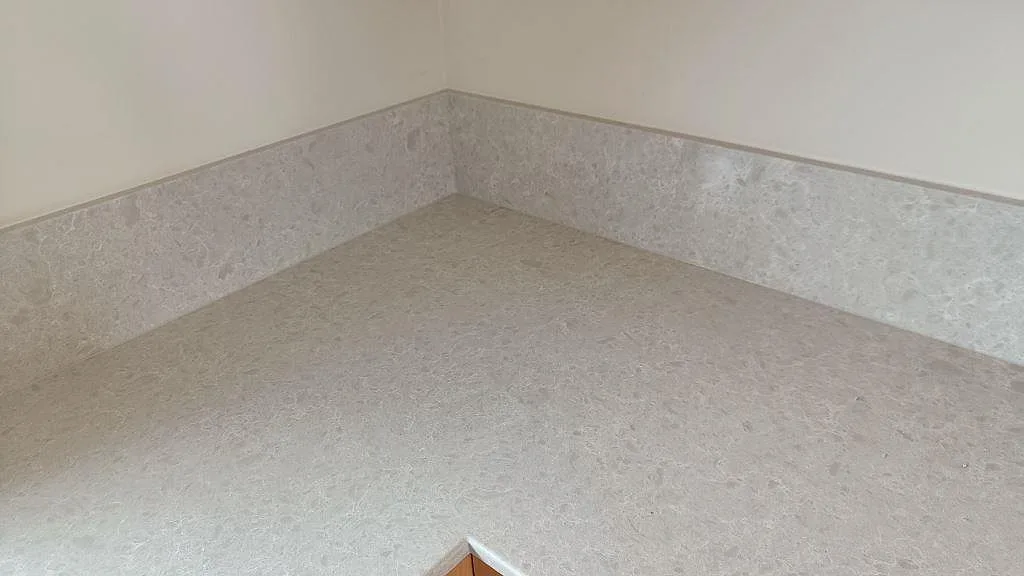 Køkkenbordplade i Technistone Noble Quartzite, Furulund – billede 6