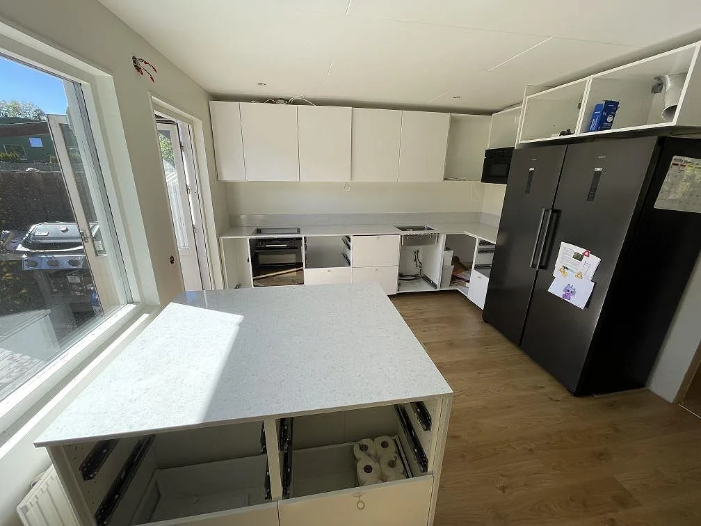 Køkkenbordplade i Technistone Noble Quartzite, Järfälla – billede 5