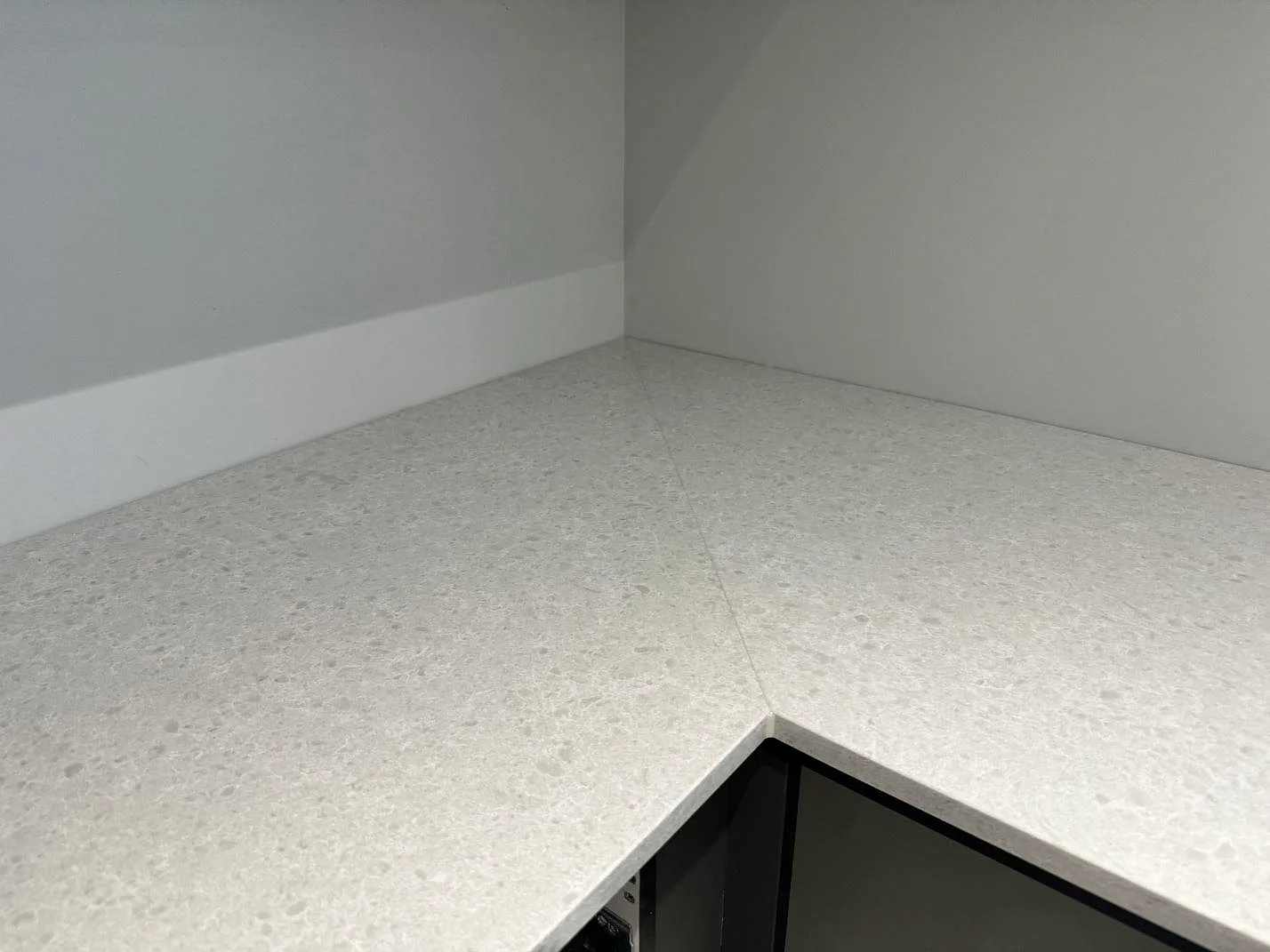 Køkkenbordplade i Technistone Noble Quartzite, Malmö – billede 6