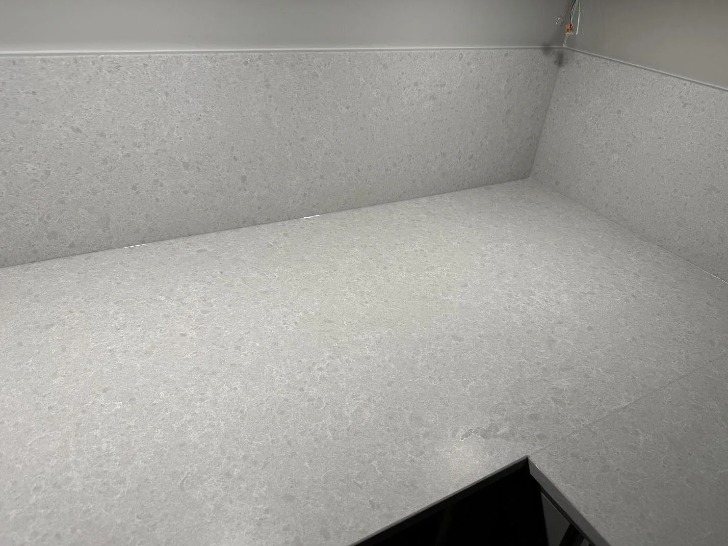 Køkkenbordplade i Technistone Noble Quartzite, Malmö – billede 5
