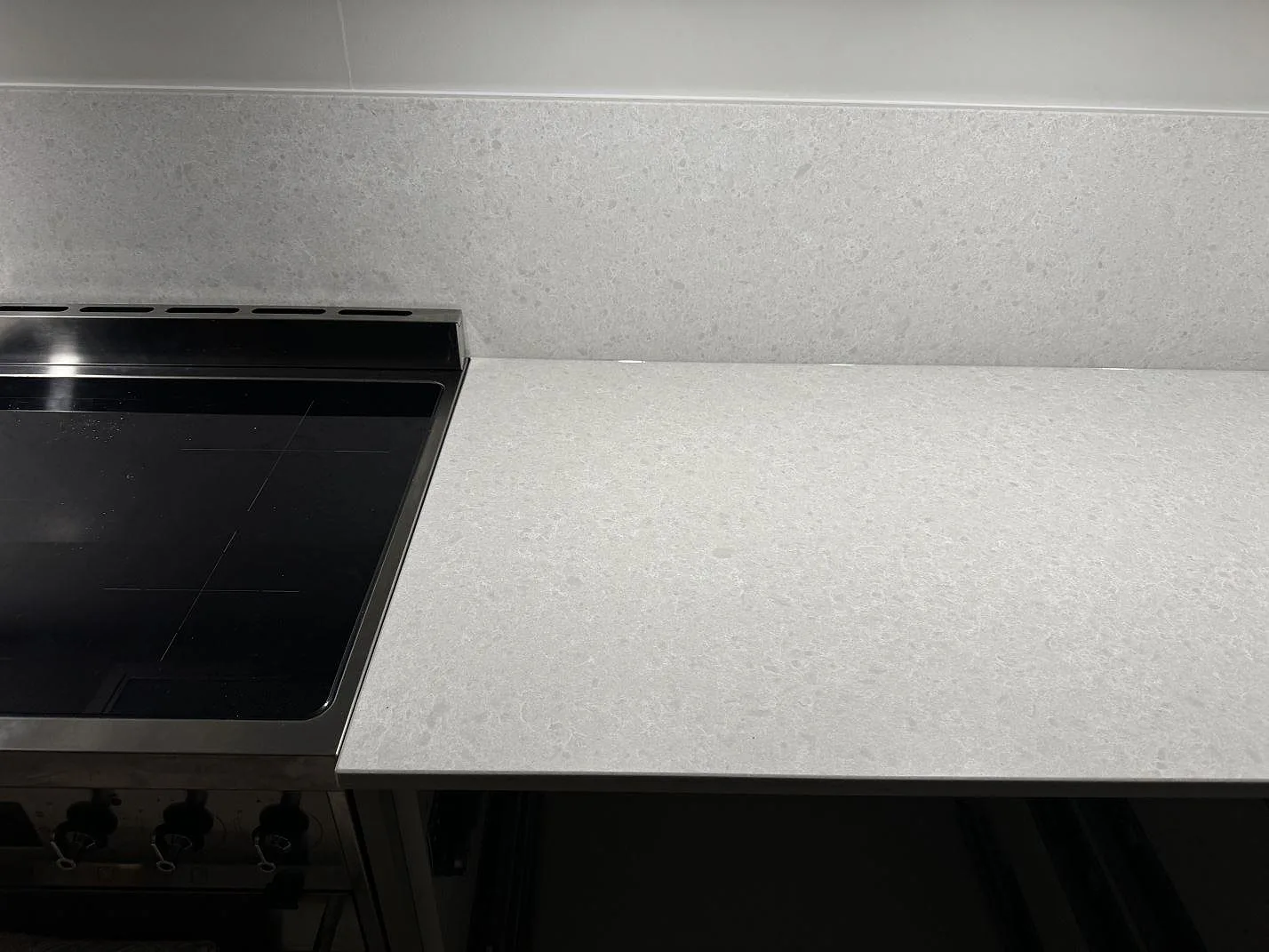 Køkkenbordplade i Technistone Noble Quartzite, Malmö – billede 4
