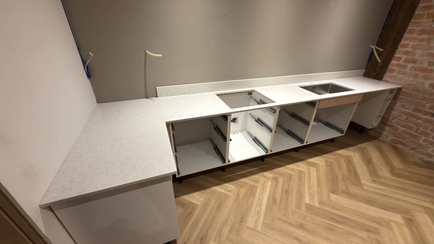 Køkkenbordplade i Technistone Noble Quartzite, Mariefred – billede 2