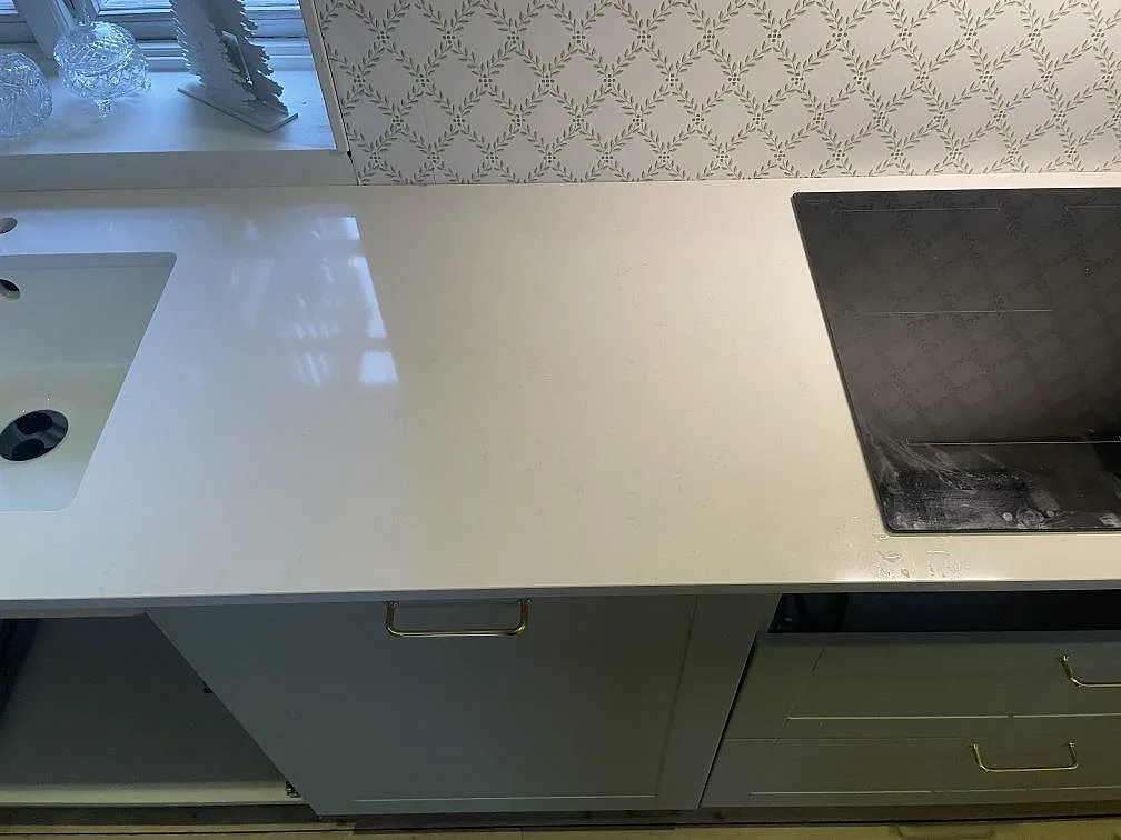 Køkkenbordplade i Technistone Noble Supreme White, Fjälkinge – billede 5