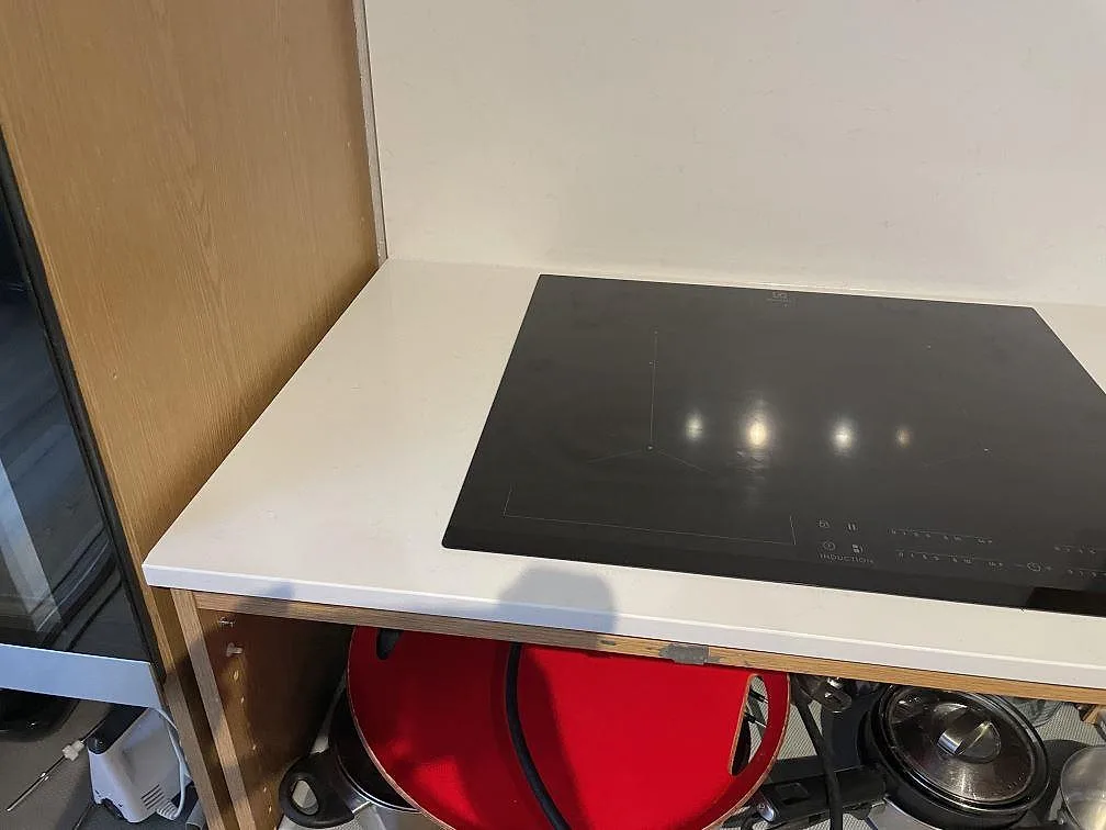 Køkkenbordplade i Technistone Noble Supreme White, Hässleholm – billede 8