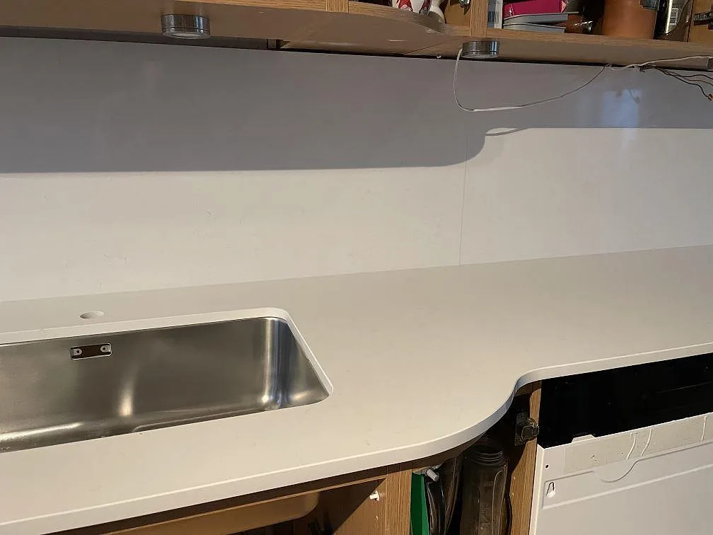 Køkkenbordplade i Technistone Noble Supreme White, Hässleholm – billede 4