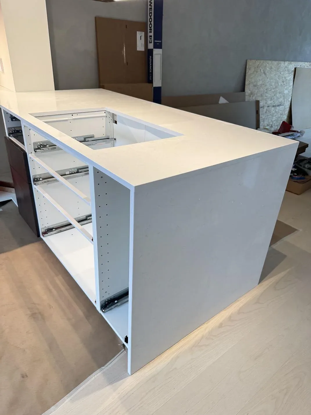 Køkkenbordplade i Technistone Noble Supreme White, Karlshamn – billede 5
