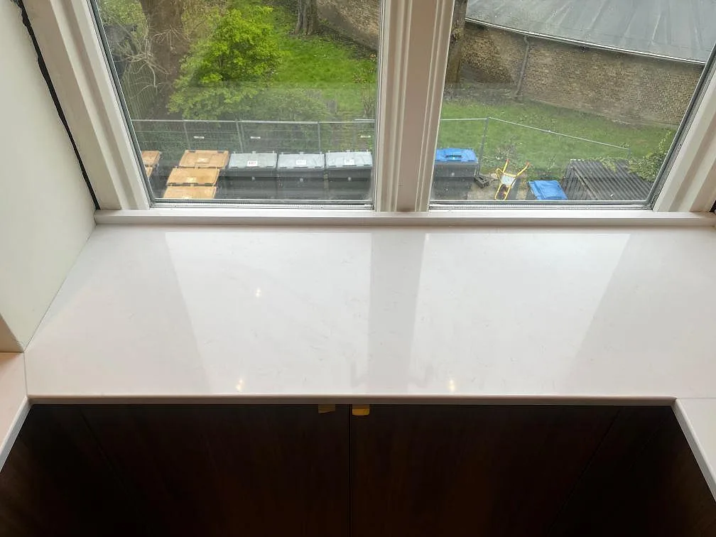 Køkkenbordplade i Technistone Noble Supreme White, København Ø – billede 4