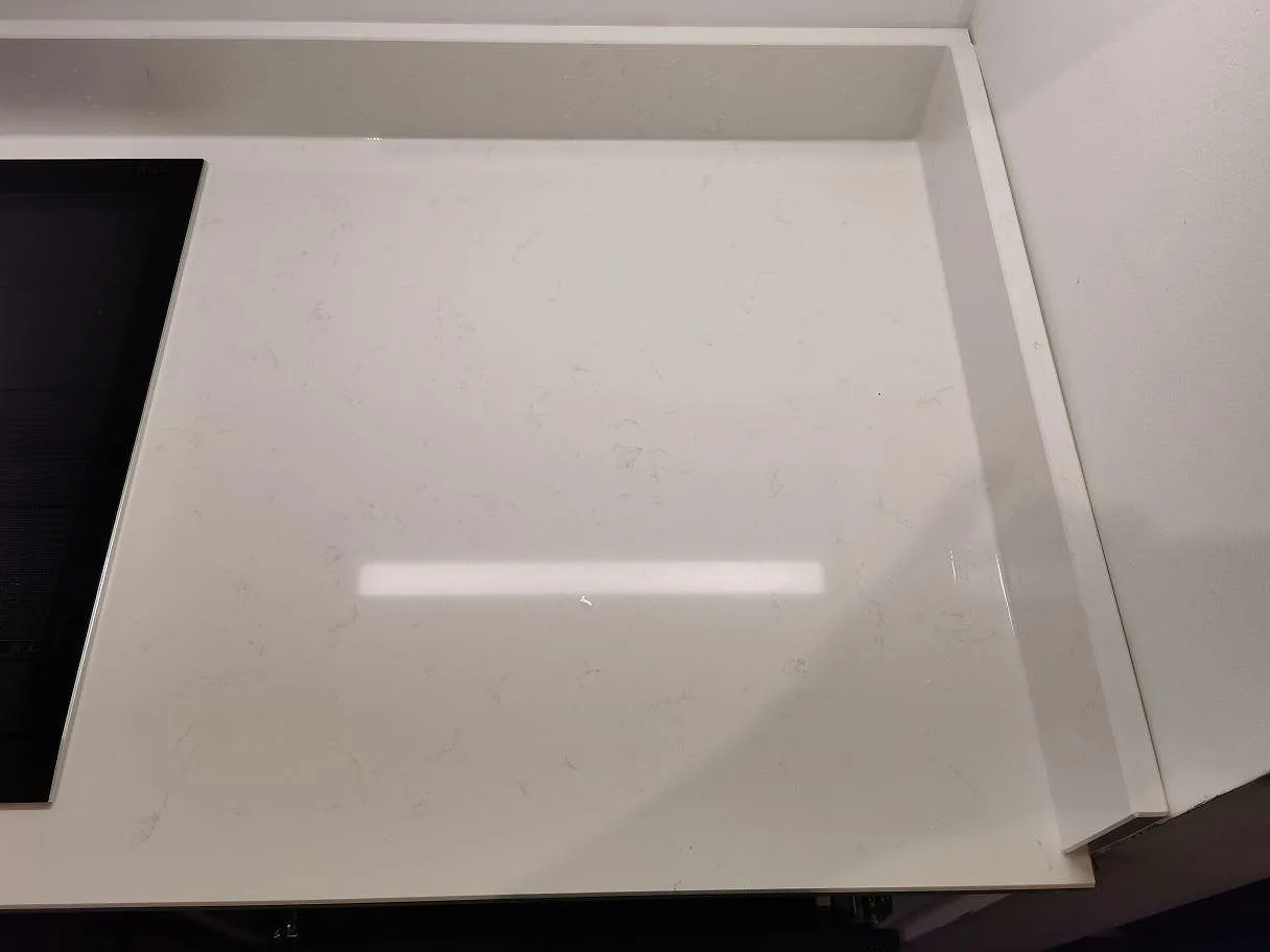 Køkkenbordplade i Technistone Noble Supreme White, Malmö – billede 4