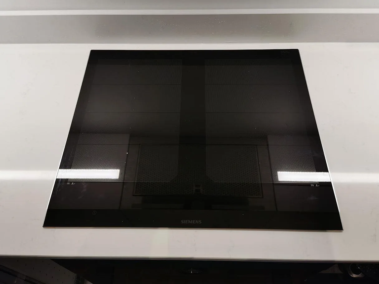 Køkkenbordplade i Technistone Noble Supreme White, Malmö – billede 3