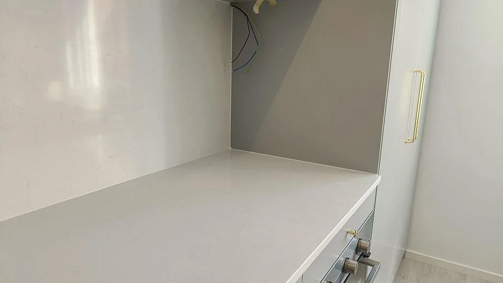 Køkkenbordplade i Technistone Noble Supreme White, Malmö – billede 8