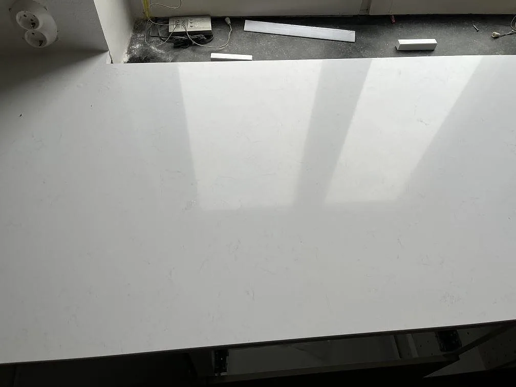 Køkkenbordplade i Technistone Noble Supreme White, Malmö – billede 5