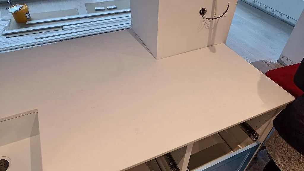 Køkkenbordplade i Technistone Noble Supreme White, Tygelsjö – billede 6