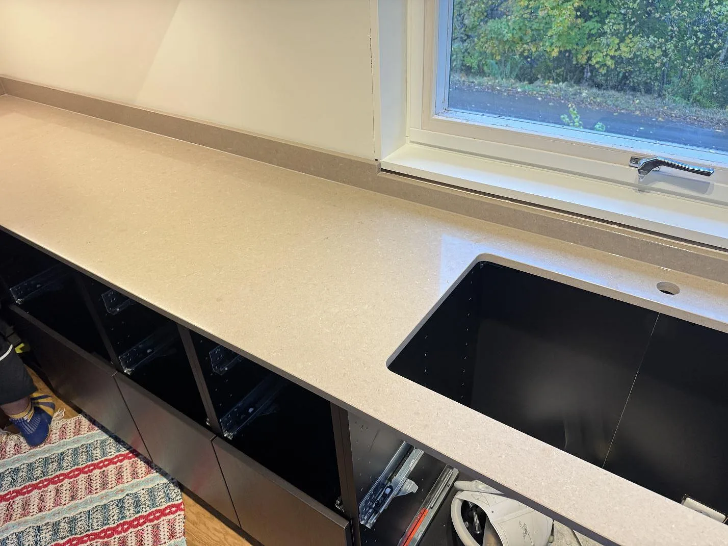 Køkkenbordplade i Technistone Noble Troya, Hällingsjö – billede 4
