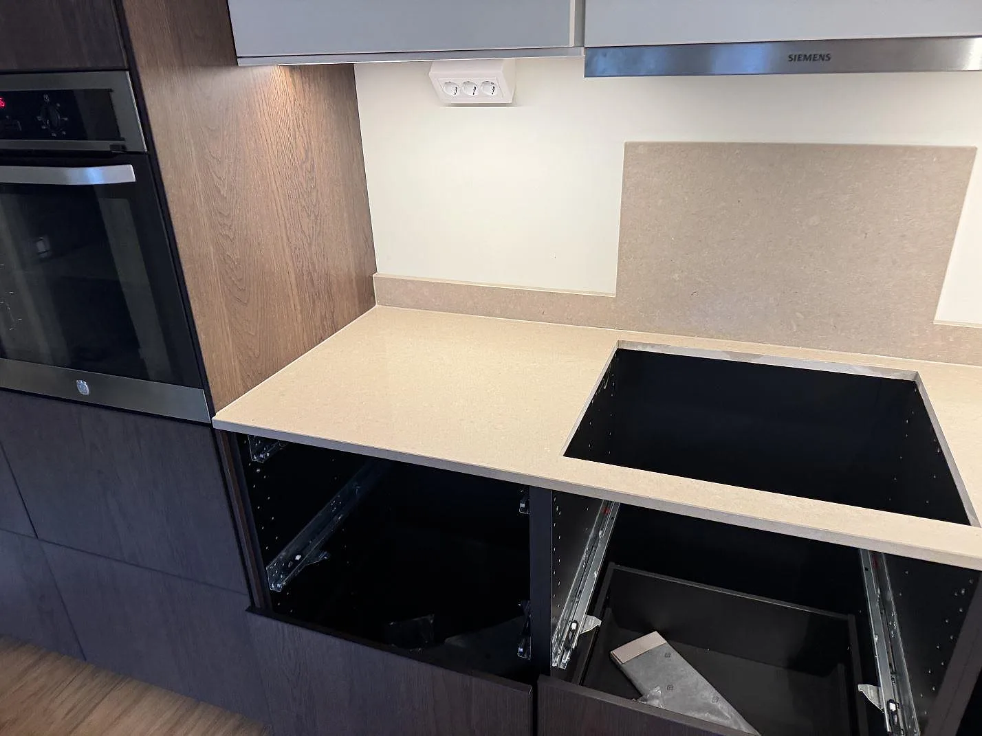 Køkkenbordplade i Technistone Noble Troya, Hällingsjö – billede 3