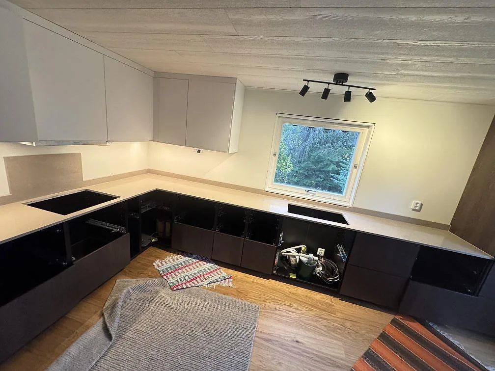 Køkkenbordplade i Technistone Noble Troya, Hällingsjö – billede 2