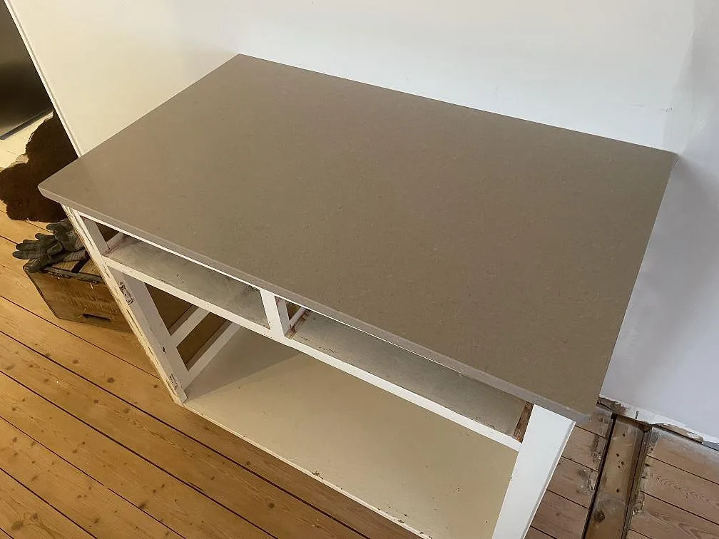 Køkkenbordplade i Technistone Noble Troya, Karlstad – billede 4