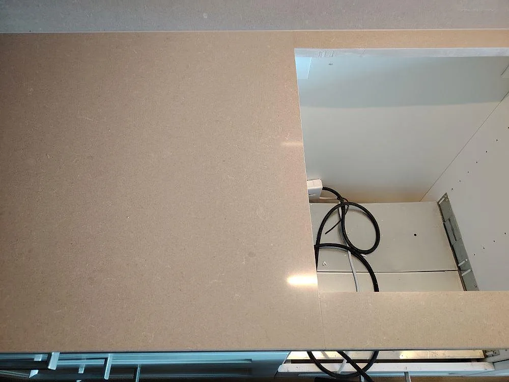 Køkkenbordplade i Technistone Noble Troya, Stockholm – billede 5