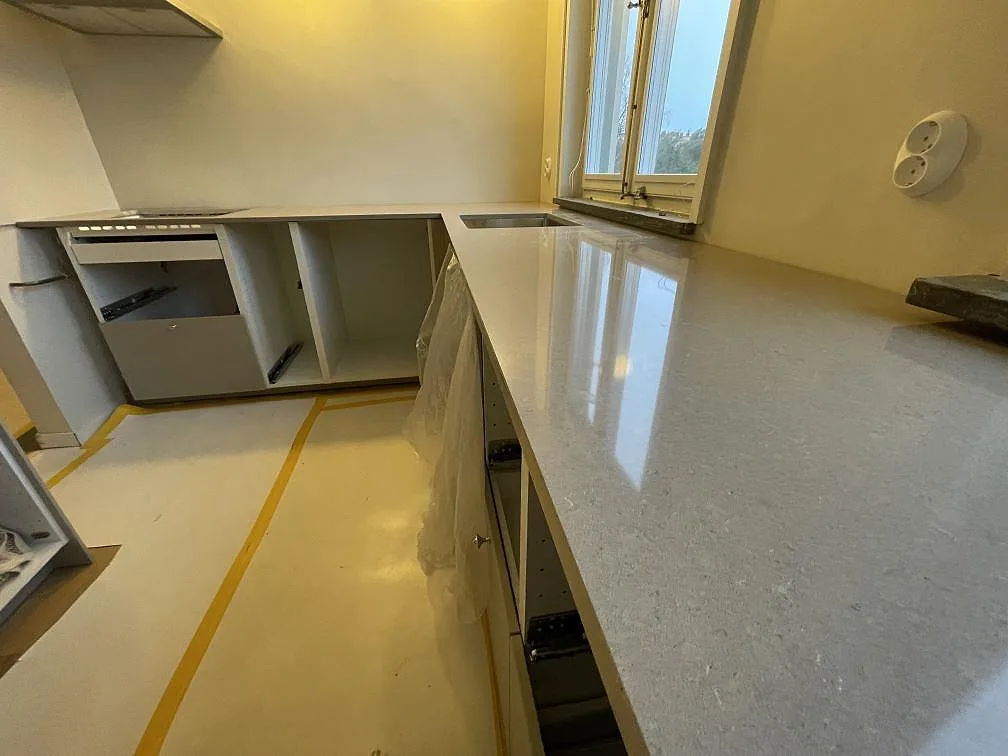 Køkkenbordplade i Technistone Noble Troya, Stockholm – billede 3