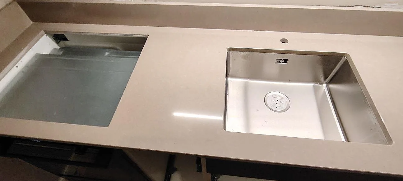 Køkkenbordplade i Technistone Noble Troya, Sundbyberg – billede 2